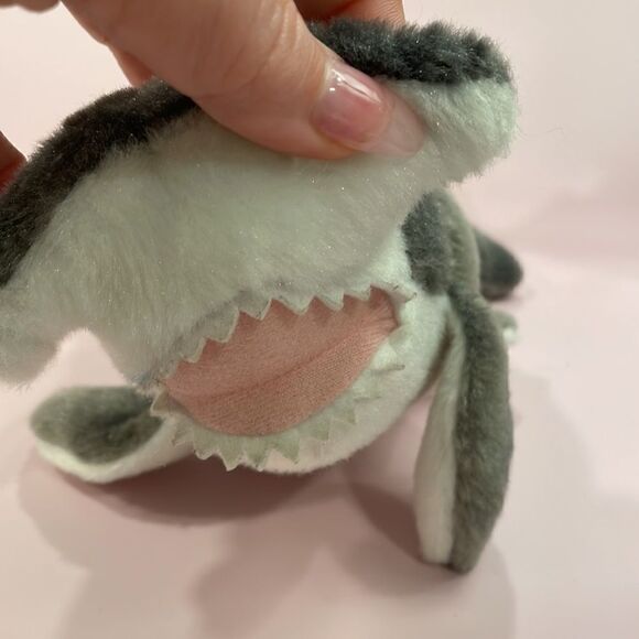 Wild Republic Grey Hammerhead Shark 12” long Excellent Used Condition Like New - Picture 8 of 10